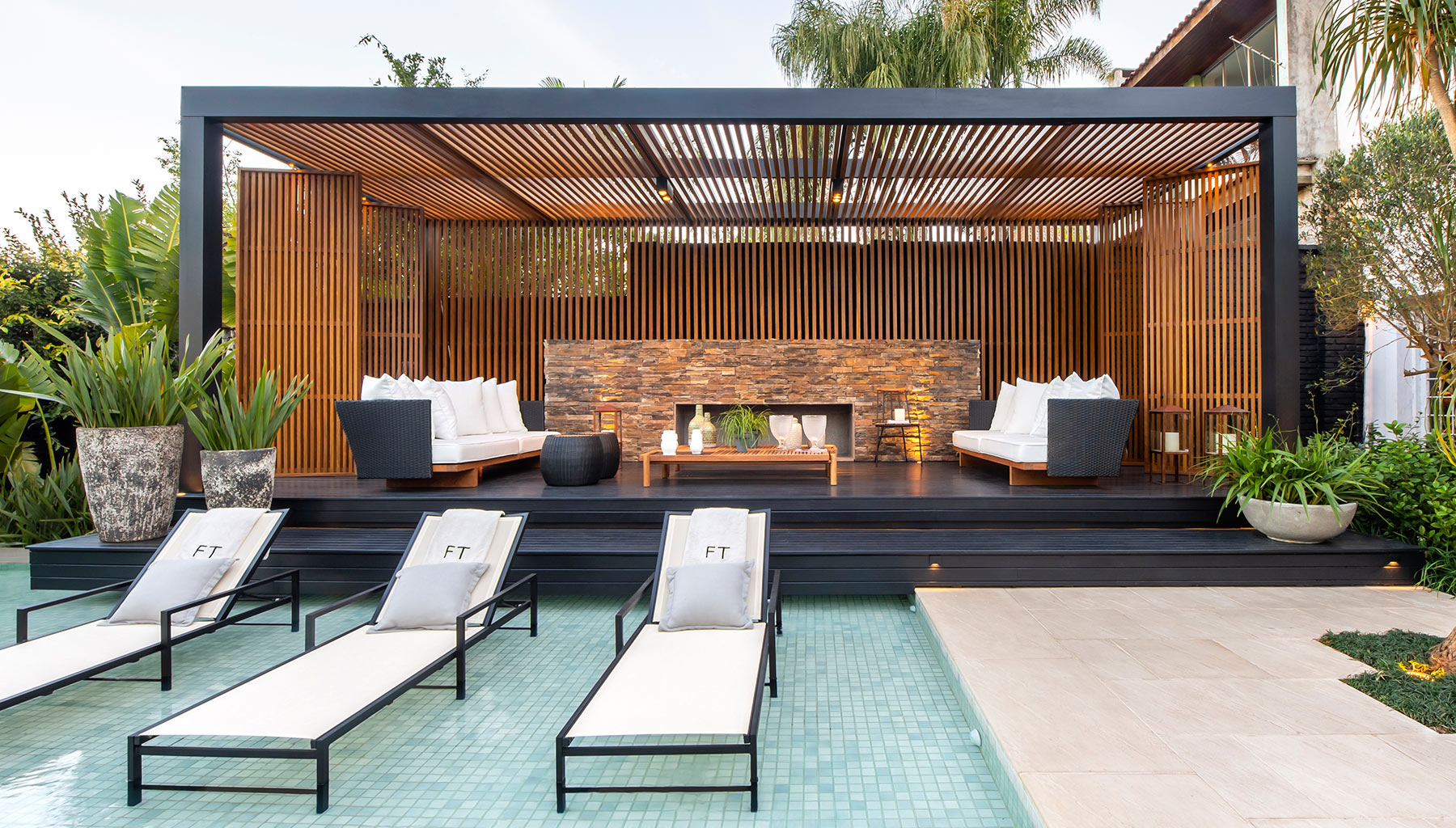 pergolado de madeira