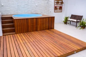 deck de madeira em maringá