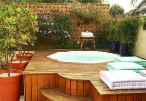 hidro com deck de madeira