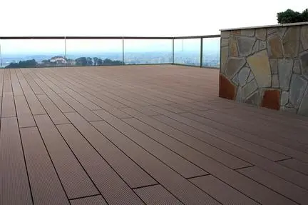 madeira plástica para deck